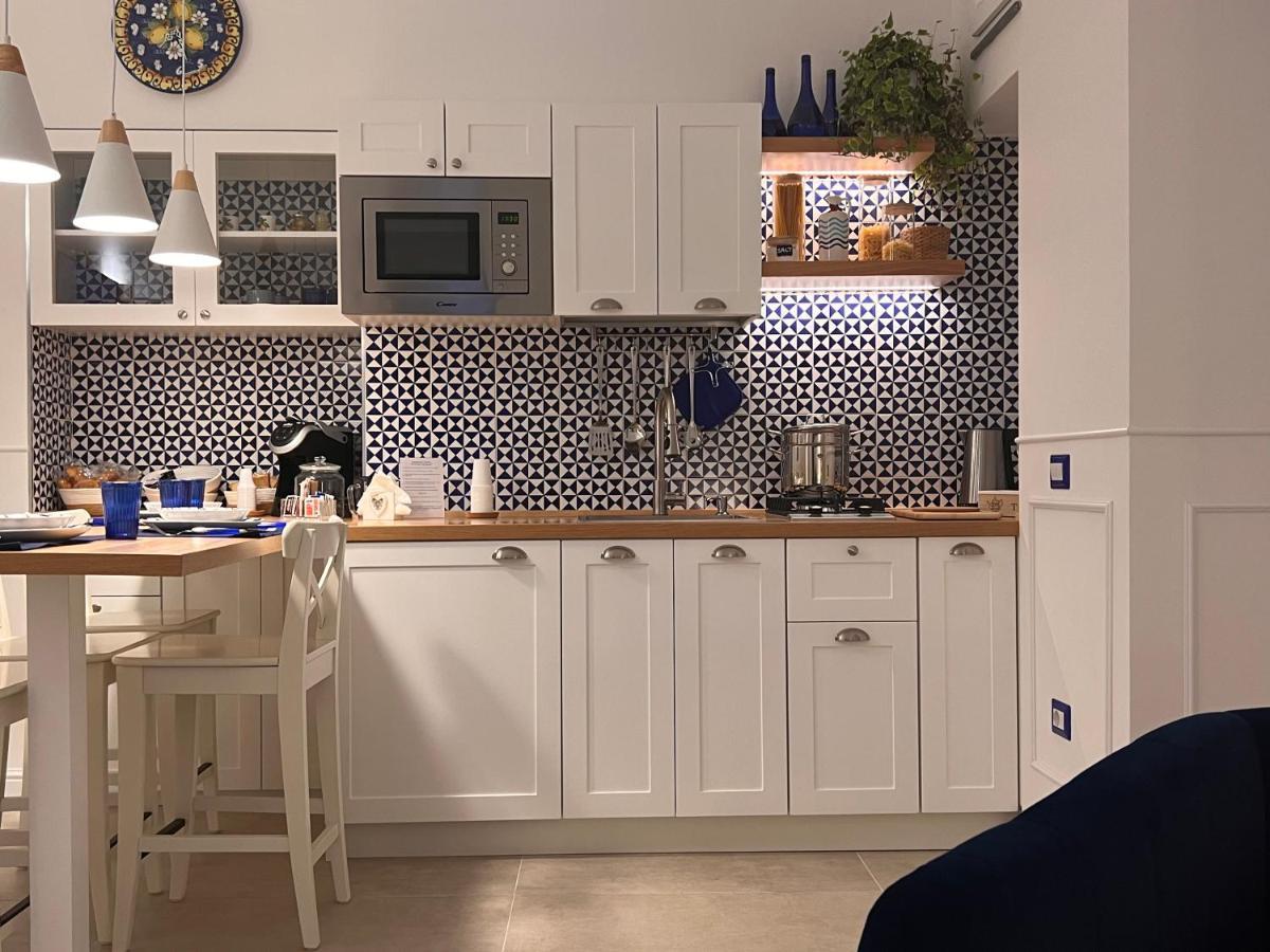 St. Vincent Apartment カステッランマーレ・ディ・スタービア エクステリア 写真