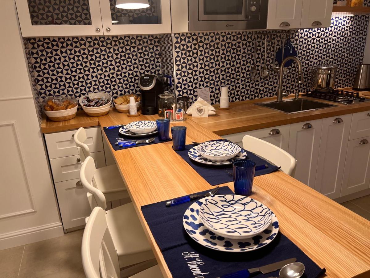 St. Vincent Apartment カステッランマーレ・ディ・スタービア エクステリア 写真