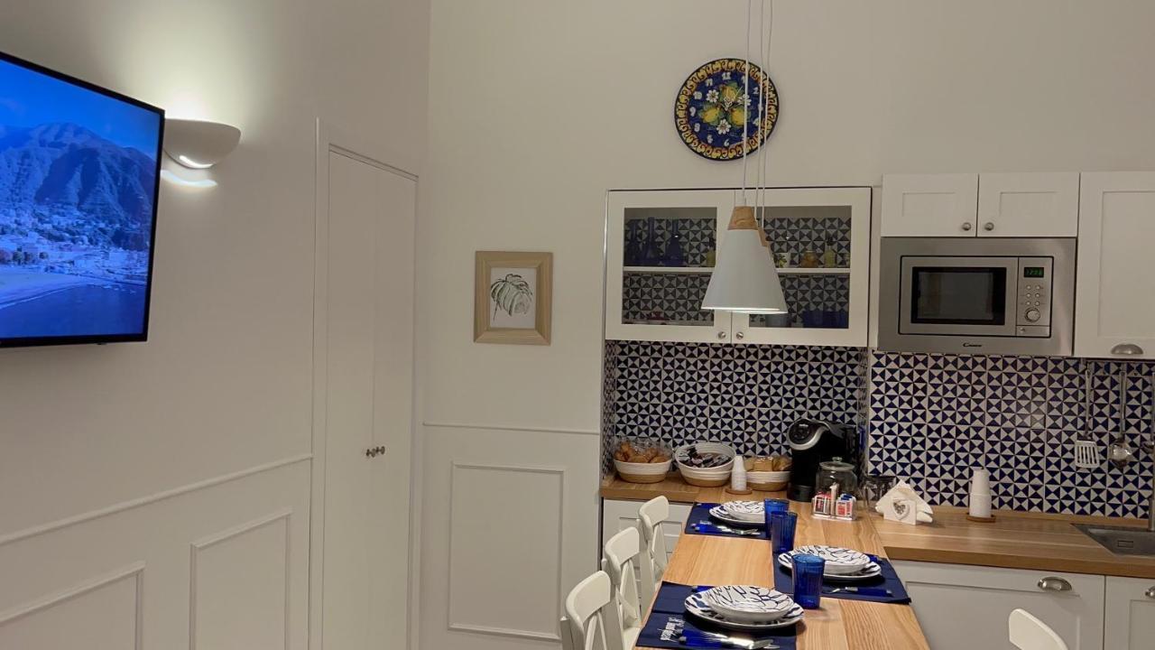 St. Vincent Apartment カステッランマーレ・ディ・スタービア エクステリア 写真